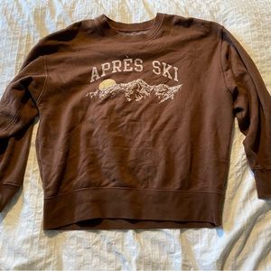 American Eagle ‘Après Ski’ brown crewneck S